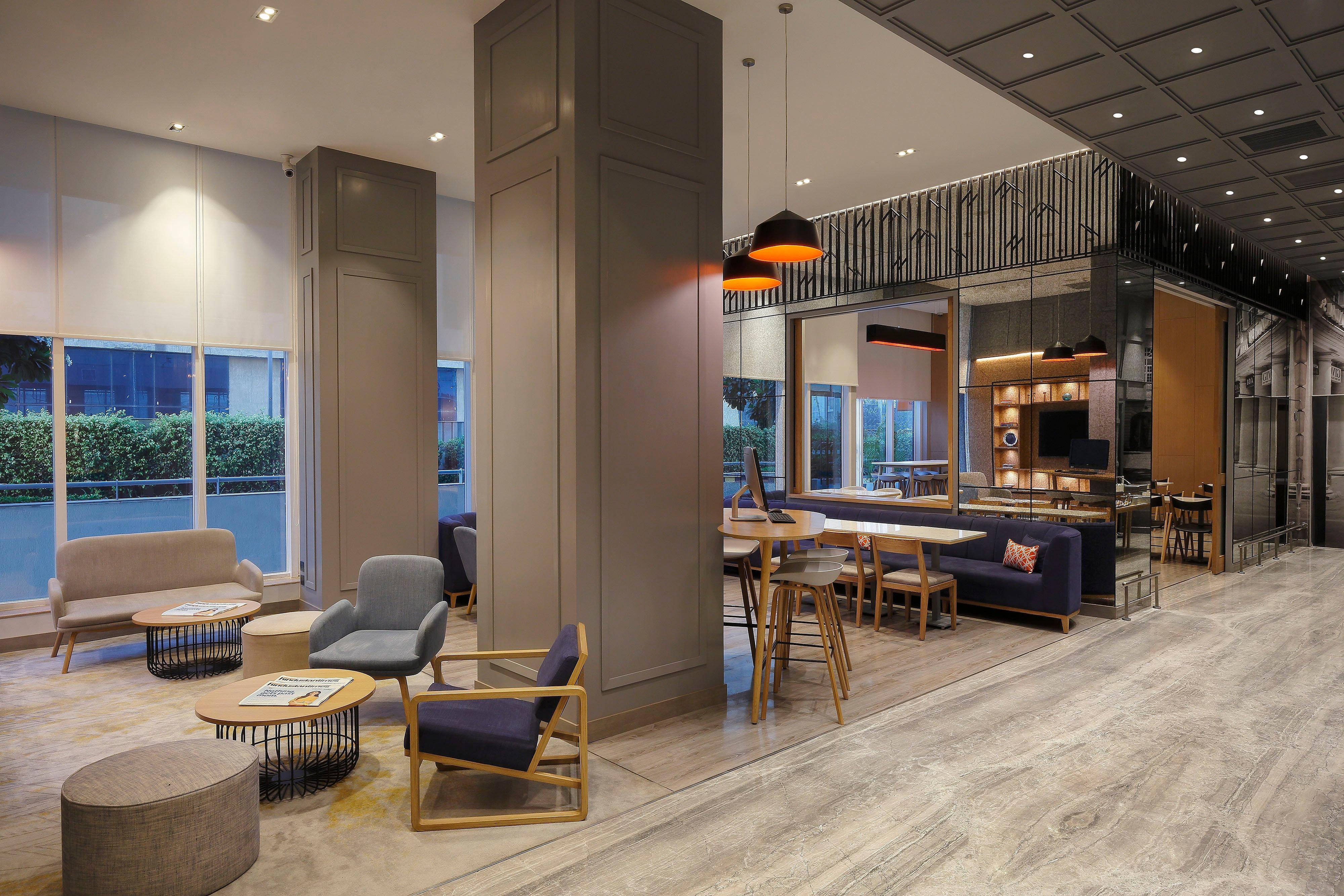 Holiday Inn Express Gurugram Sector 50 By Ihg Gurgaon Exterior photo