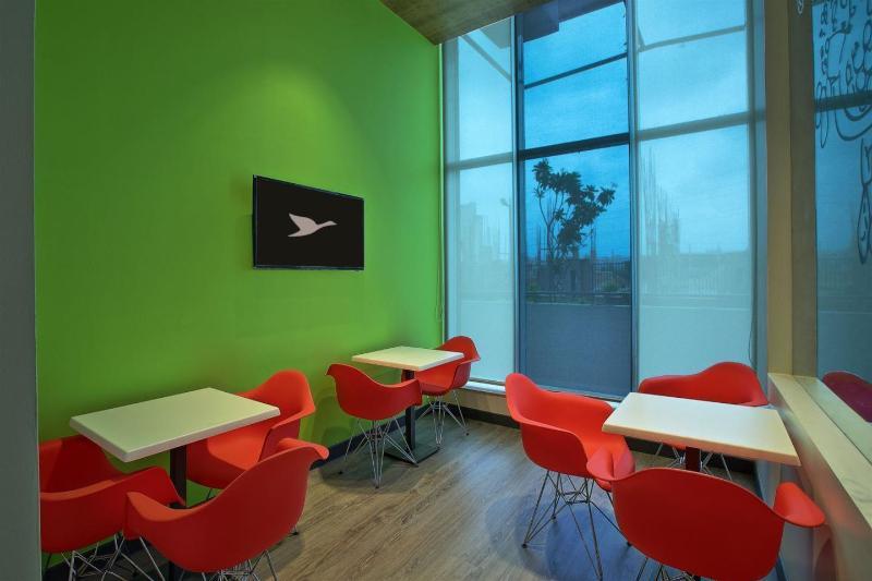 Holiday Inn Express Gurugram Sector 50 By Ihg Gurgaon Exterior photo