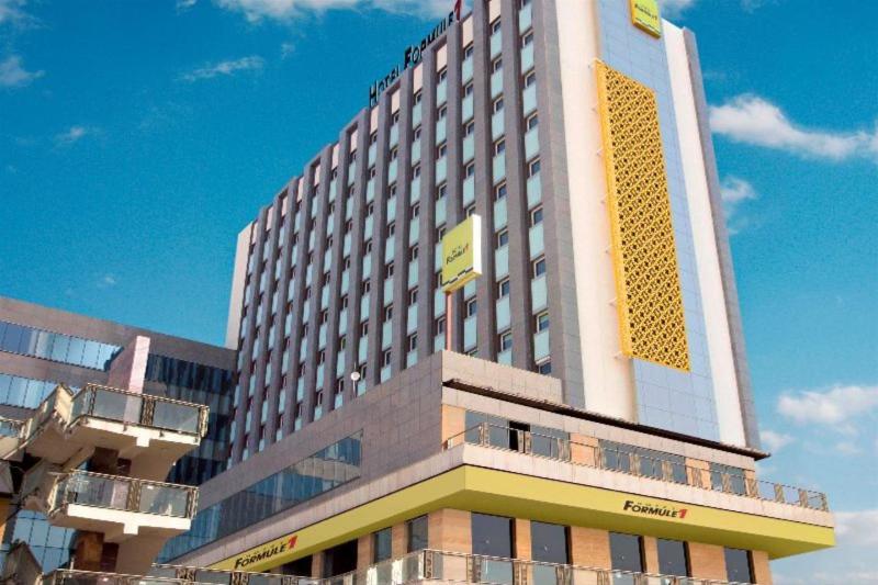 Holiday Inn Express Gurugram Sector 50 By Ihg Gurgaon Exterior photo